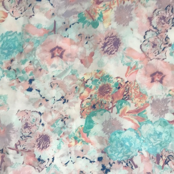 🌵 Candies Floral Ruffle Razorback Tank G4 - Picture 5 of 8